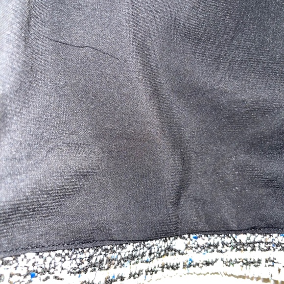 Naked wardrobe skirt - Picture 4 of 7